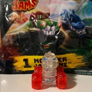 Monster Jam Mini - Monster Mutt - Dalmatian 2025 Series 20 / #541 CHASE